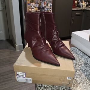 Steve Madden Women's Burgundy Ankle Boots